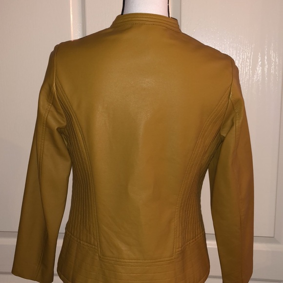 PETITES - Faux Leather Jacket - Size PM - Picture 6 of 9